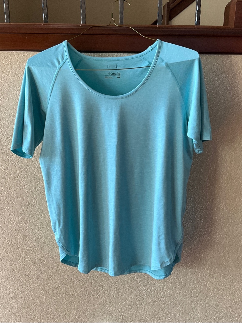 Columbia Tee Shirt Medium